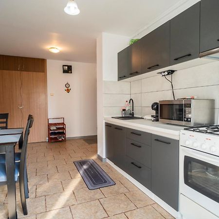 Rustic & Spacious 3Br Apartment บูคาเรสต์ ภายนอก รูปภาพ