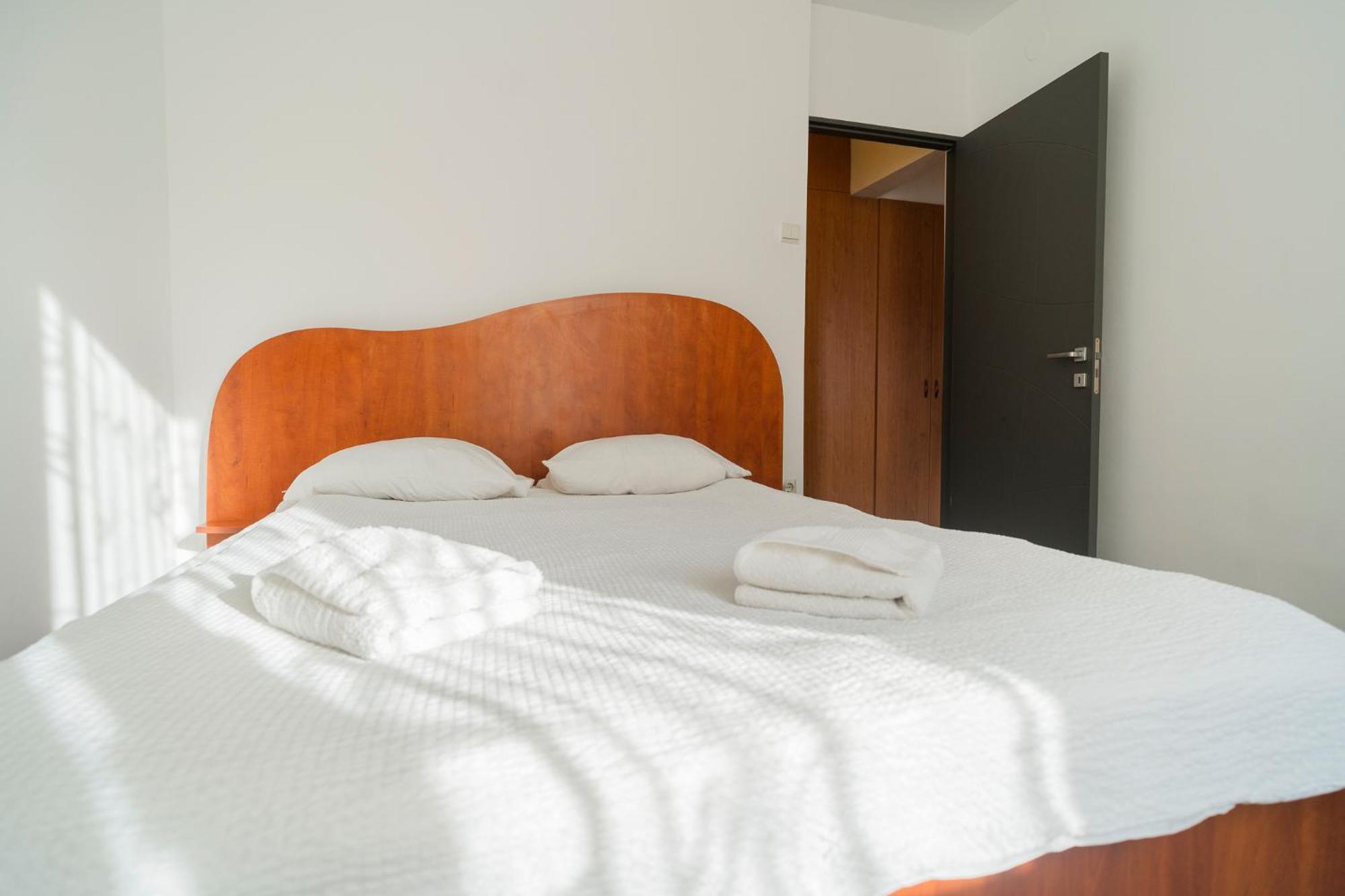 Rustic & Spacious 3Br Apartment บูคาเรสต์ ภายนอก รูปภาพ