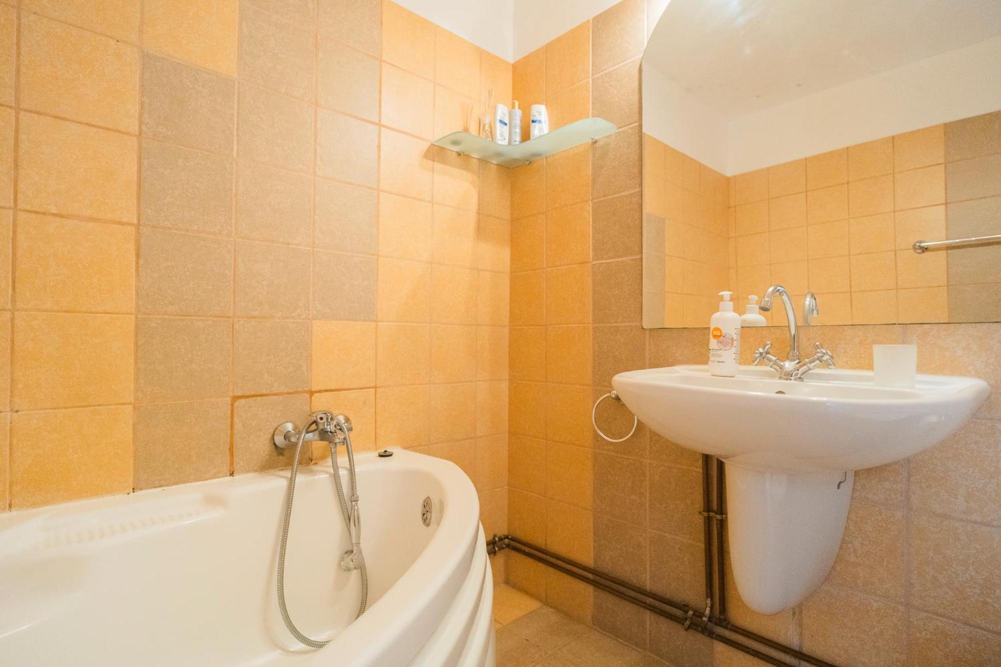 Rustic & Spacious 3Br Apartment บูคาเรสต์ ภายนอก รูปภาพ