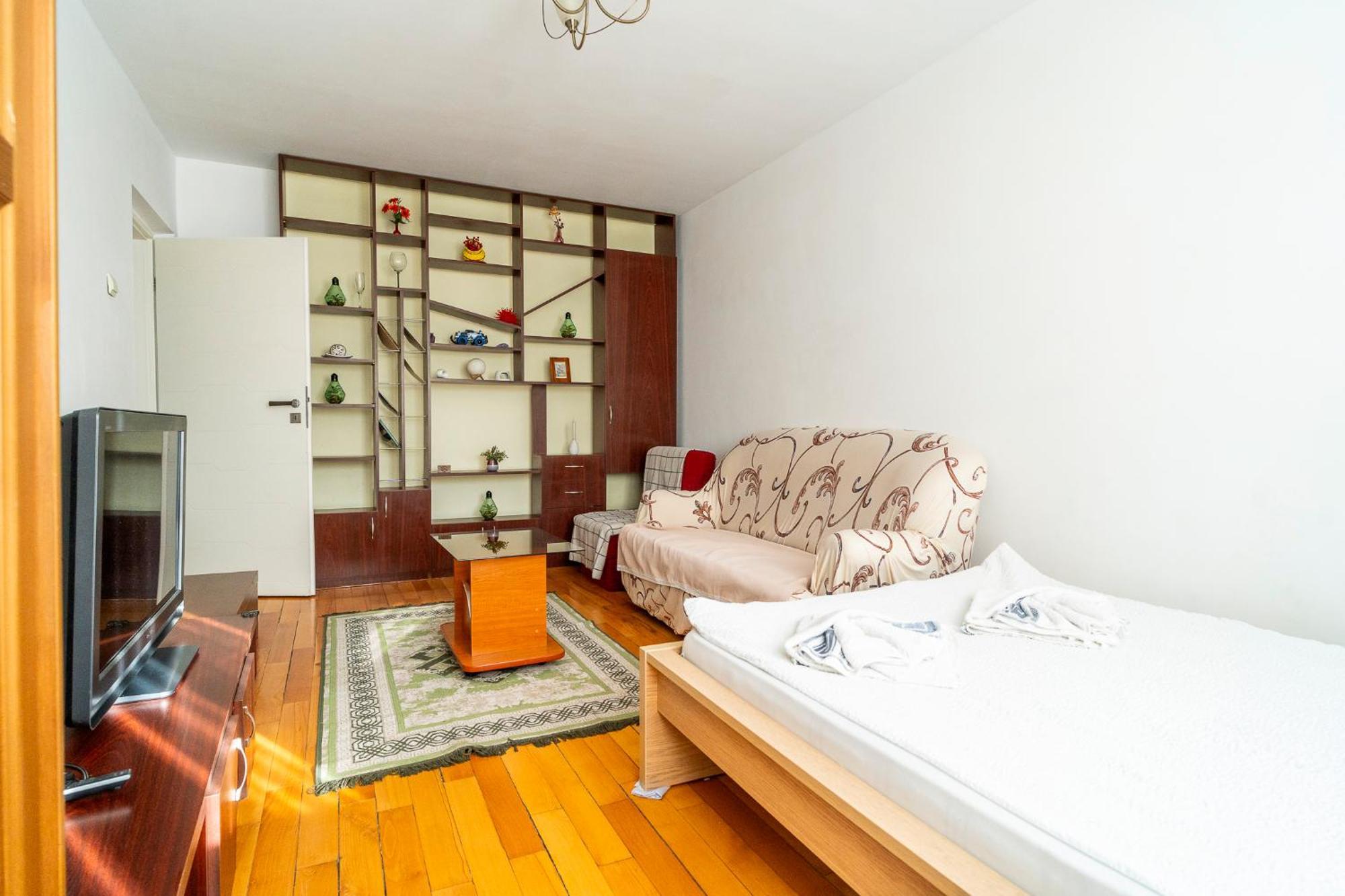 Rustic & Spacious 3Br Apartment บูคาเรสต์ ภายนอก รูปภาพ