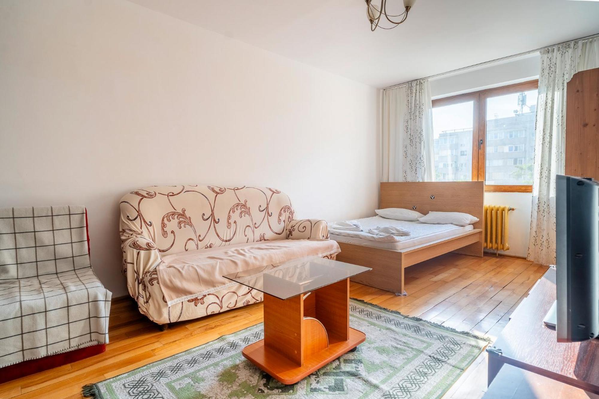 Rustic & Spacious 3Br Apartment บูคาเรสต์ ภายนอก รูปภาพ